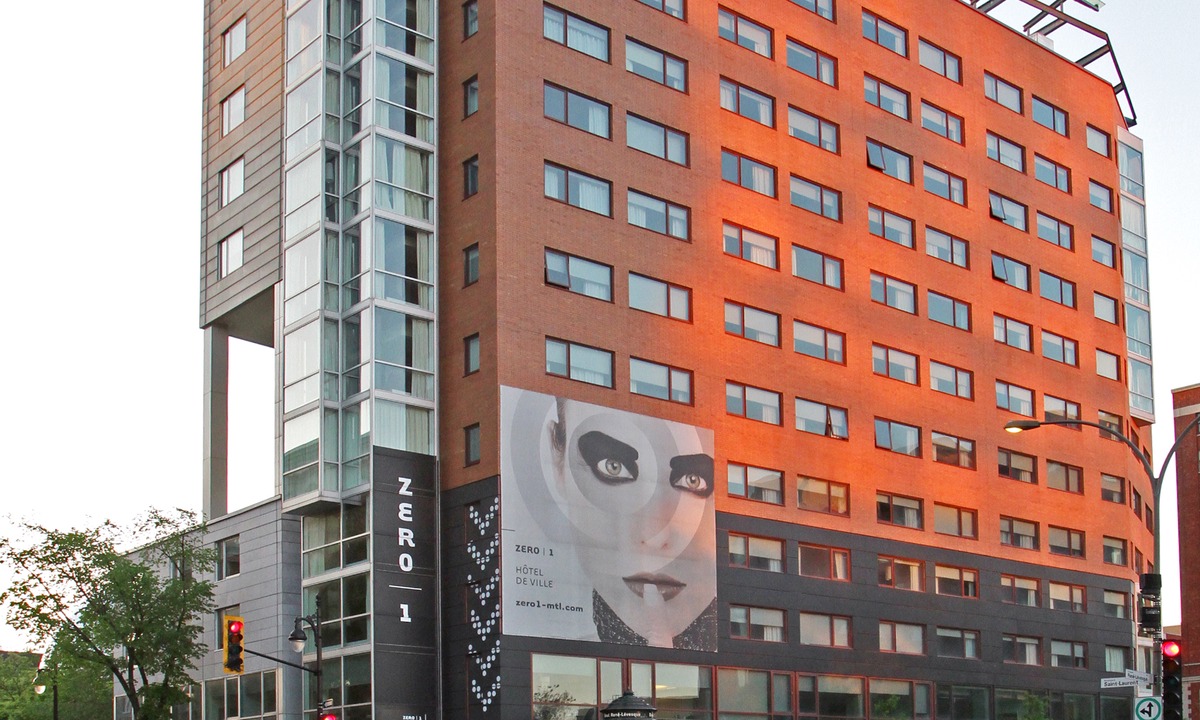 Quartier des Spectacles Hotel | Hotel Zero 1 Montreal