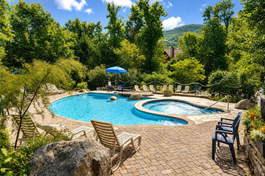 Mont-Tremblant House | Huge condo in front of Tremblant ski resort