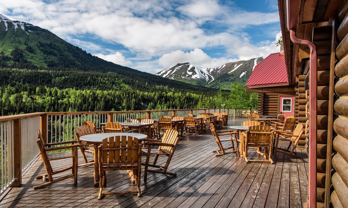 Cooper Landing Hotel | Kenai Princess Wilderness Lodge