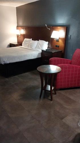 Jackson Apartment | King Bed Hotel Room 159