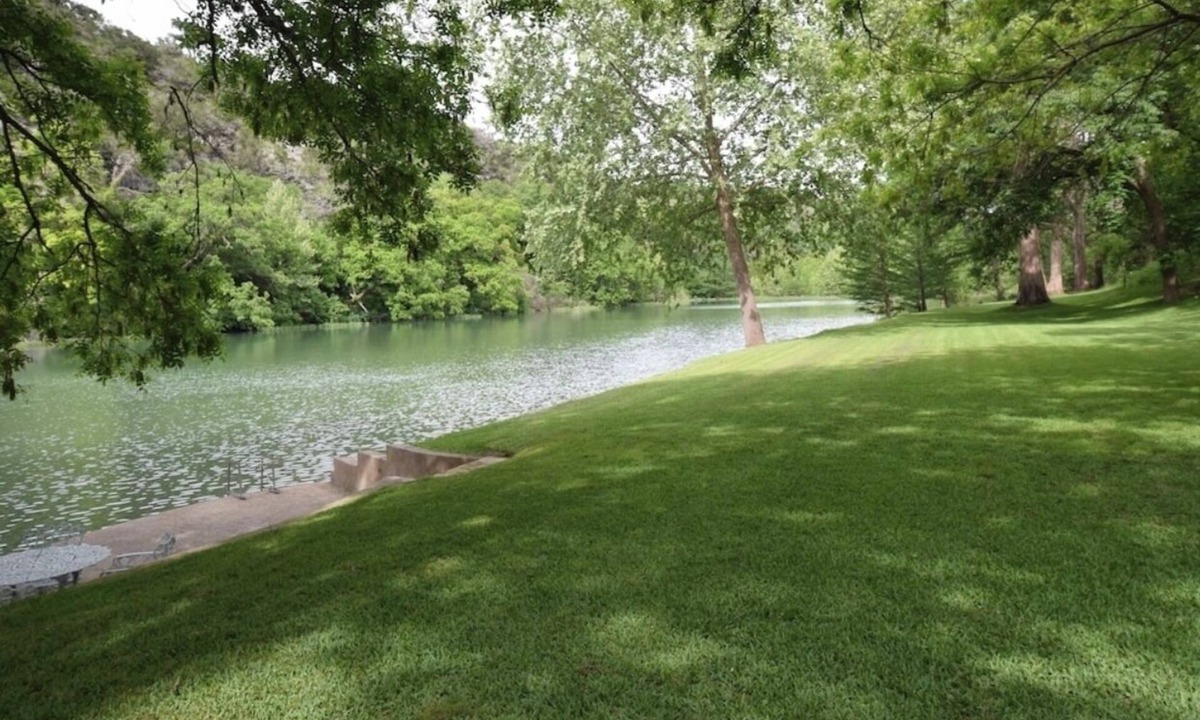 Hunt Cabin | Kipp Cottage - Private Guadalupe Riverfront - 2 Cottages - Sleeps 9