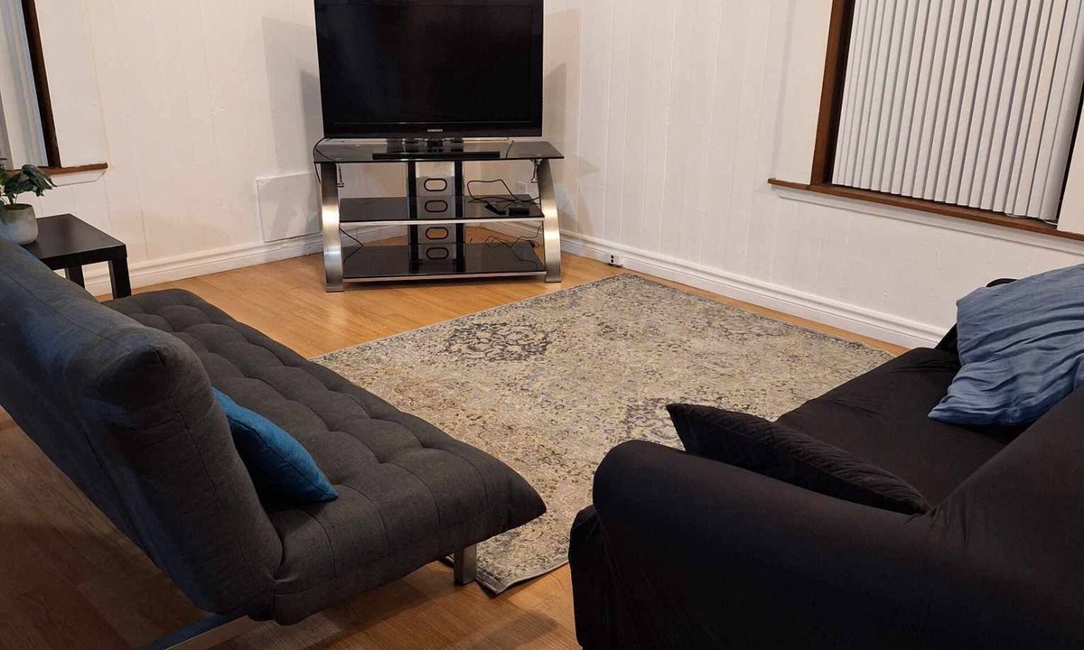 Levis Apartment | La cache de la falaise: charming 3 and a half for rent in Lévis
