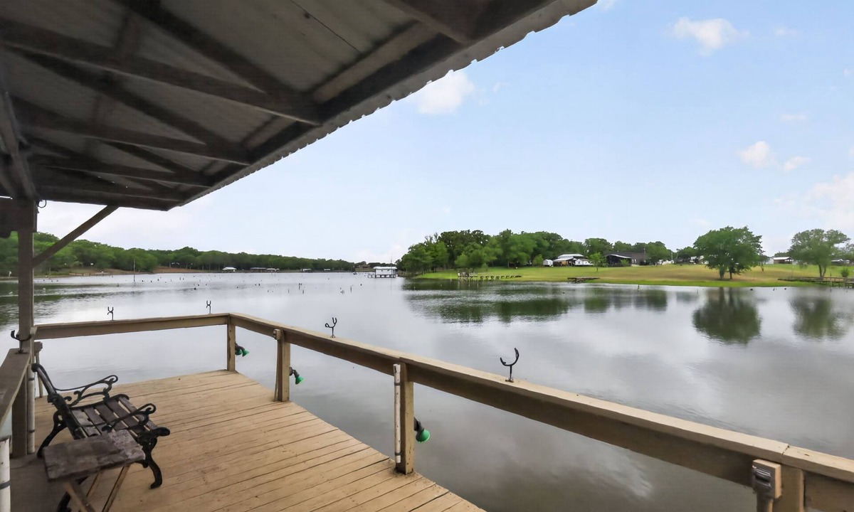 Quitman House | Lake Front - Privately Owned Dock with Boat Launch