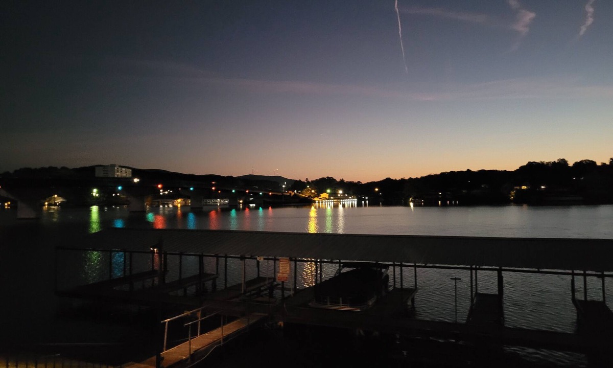 Rockwell Condo | Lakefront 2/2 with Pool! Amazing Views