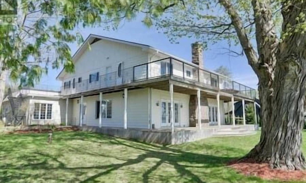 Port Stanton House | Lakefront Cottage w/Hot Tub, 30 Guests 8000 sq ft