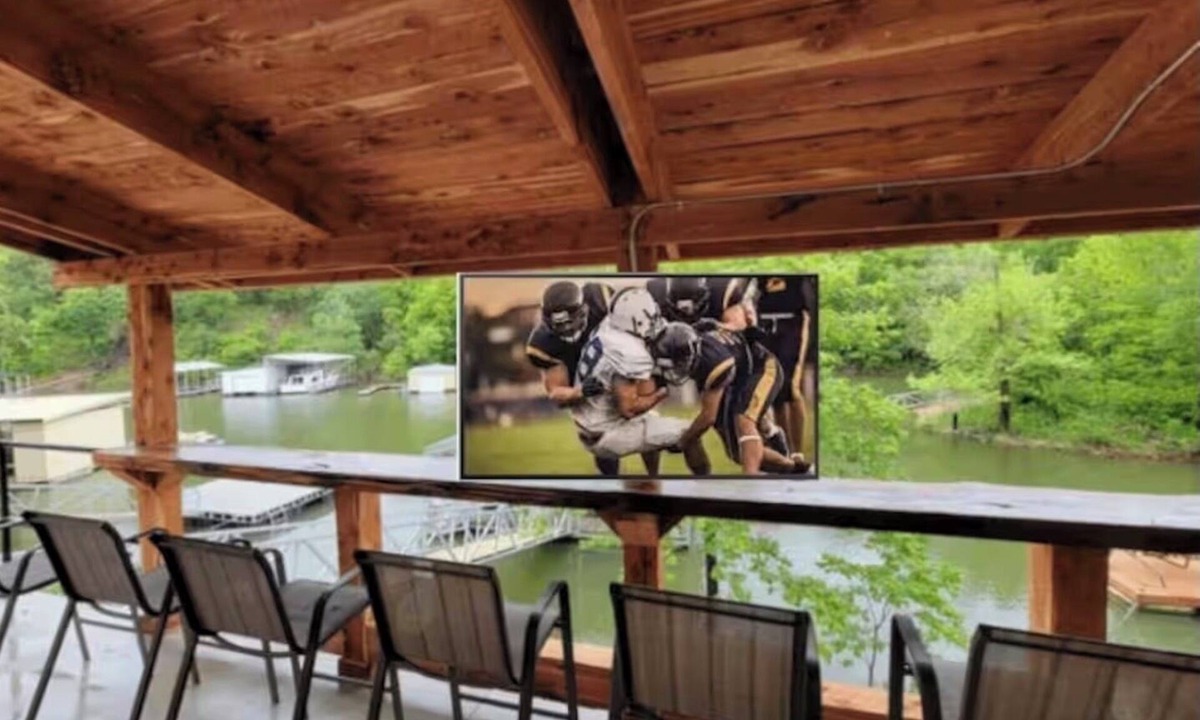 Eucha House | Lakefront-HotTub-Covered Boat Dock-Amazing Patio-Quiet Cove-RELAXING!
