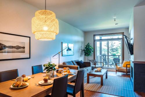 Lac Superieur Village House | Lakefront & Mountain View - 1 Bedroom Resort Suite
