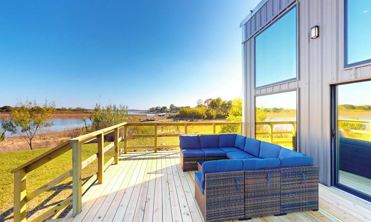 Breckenridge House | Lakefront Oasis w/Water Toys! Breckenridge Home