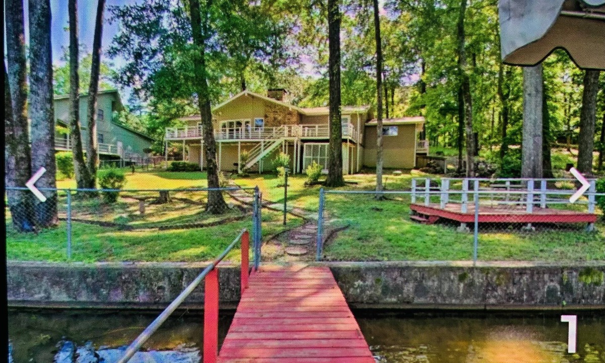 Jones Mills Resort | Lakefront Retreat w/Deck, Dock & Resort Amenities