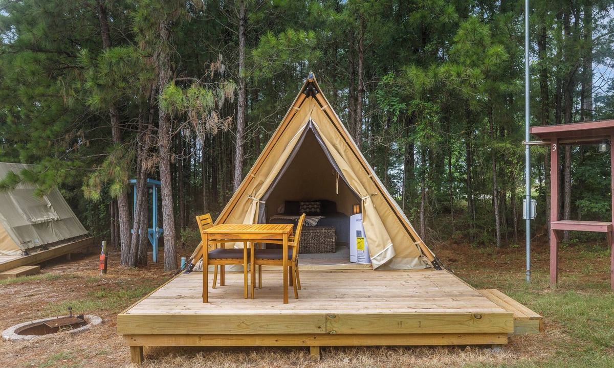 Onalaska RV Rental | Lakeside A-Frame | Waterfront Stay Lake Views