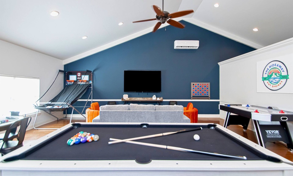 Mid America House | Lakeside Hideaway w/Game Room, Private Pool, Dock