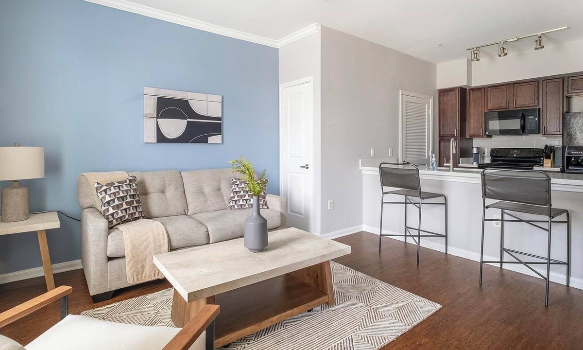 Atascocita Apartment | Landing | Beautiful 1BD, Clubhouse, Gym