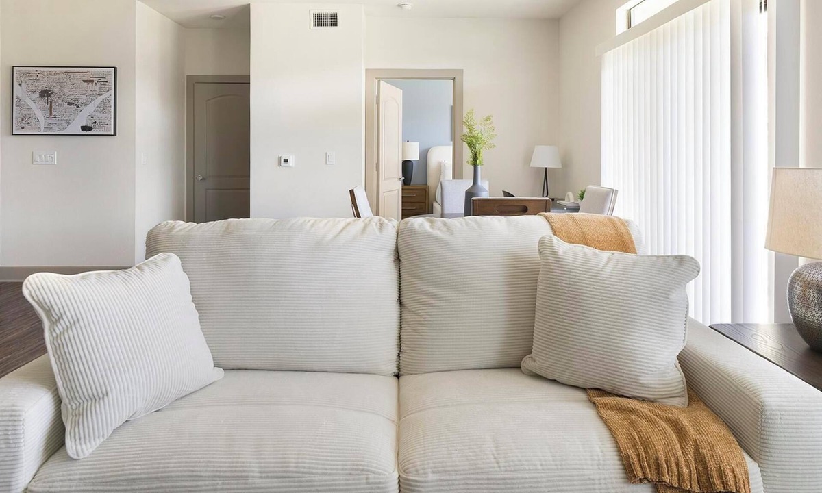 Klein Apartment | Landing | Beautiful 2BD, Clubhouse, Gym