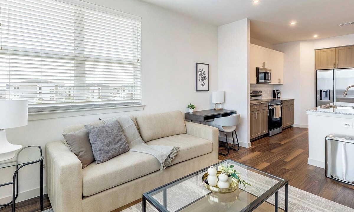 Fate Apartment | Landing | Beautiful 2BD, Pool, Gym