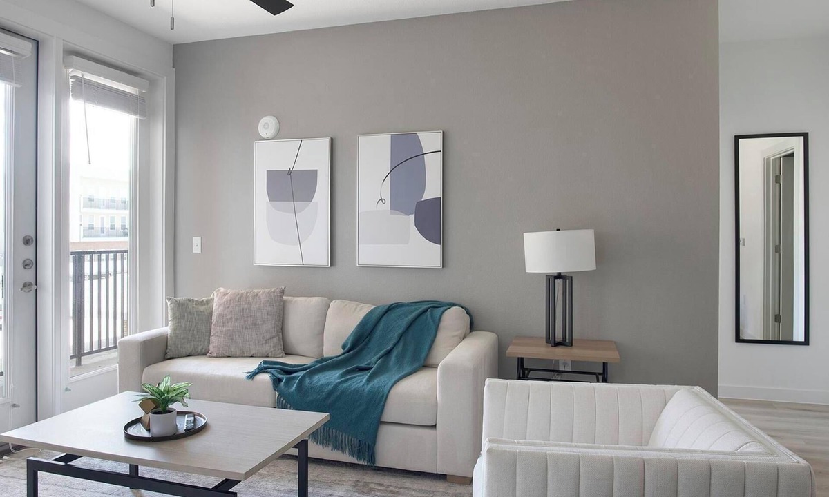 Garland Apartment | Landing | Incredible 2BD, Gym, Pool