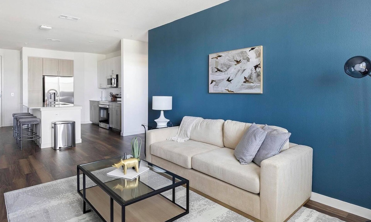 Fate Apartment | Landing | Spectacular 2BD, Pool, Clubhouse
