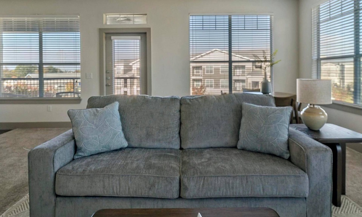 Spring Apartment | Landing | Spectacular 2BD, Courtyard, Pool
