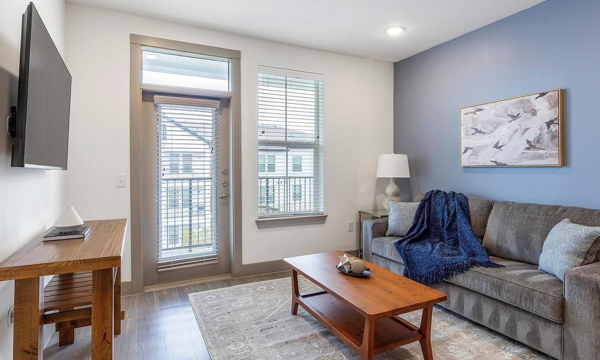 Weston Apartment | Landing | Stylish 1BD, Game Room, Gym