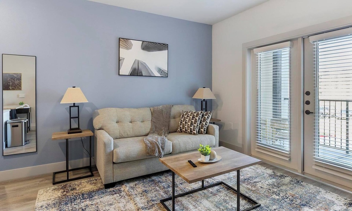 Corinth Apartment | Landing | Stylish 1BD in Corinth