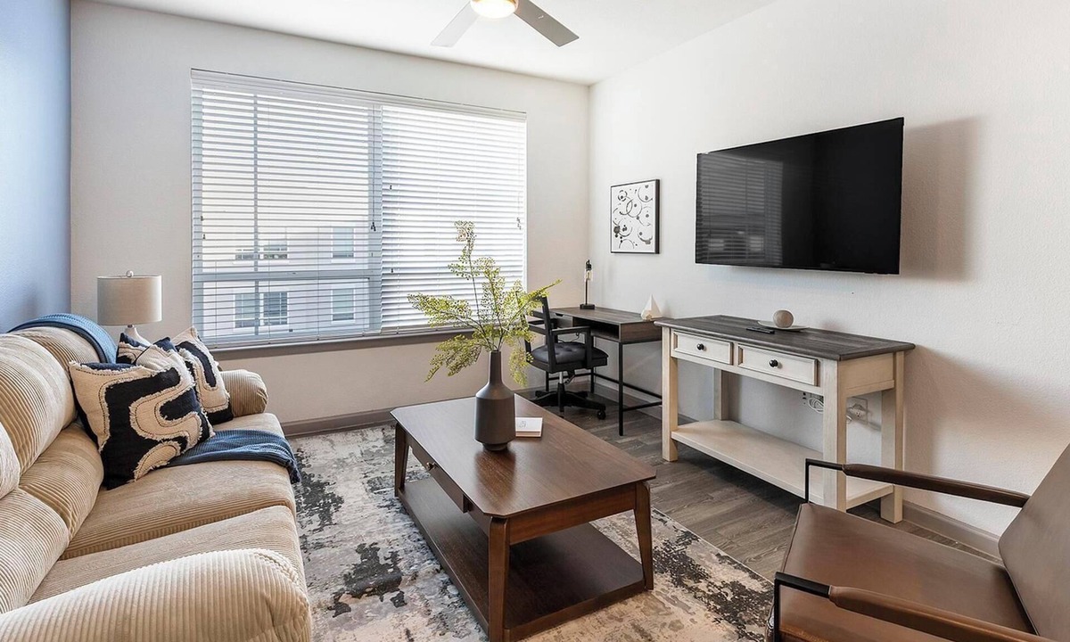 Central Arlington Apartment | Landing | Stylish 2BD, Clubhouse, Gym