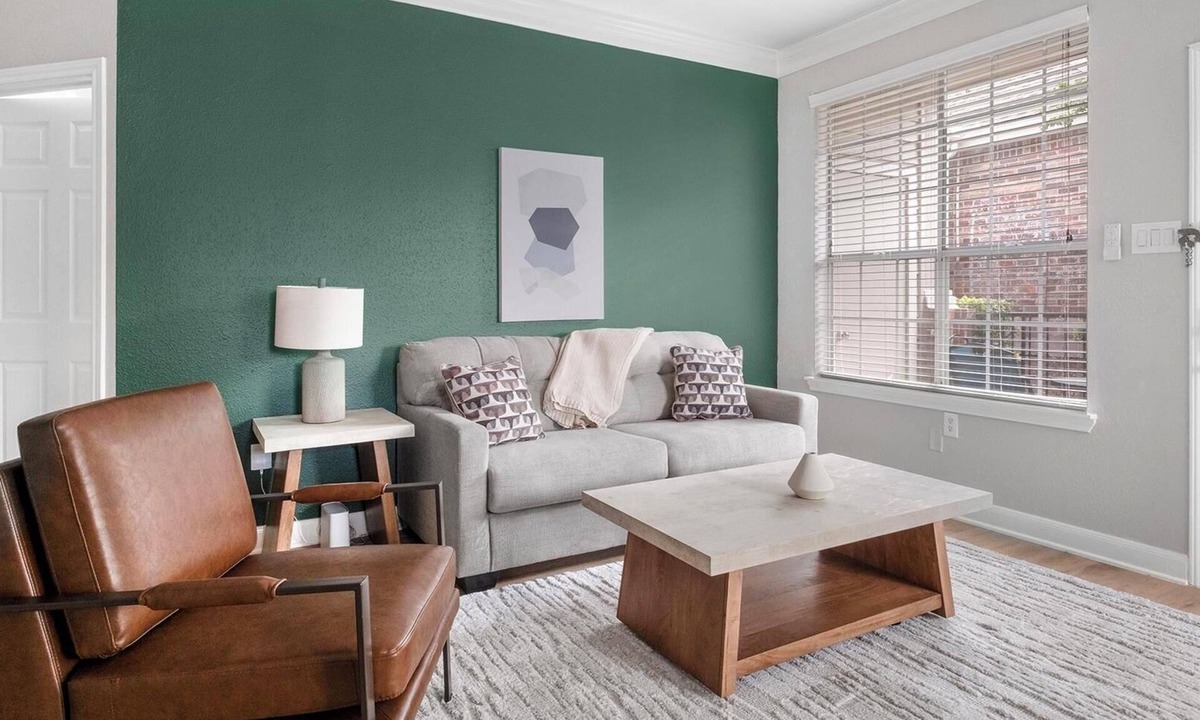 Barker Apartment | Landing | Stylish 2BD, Clubhouse
