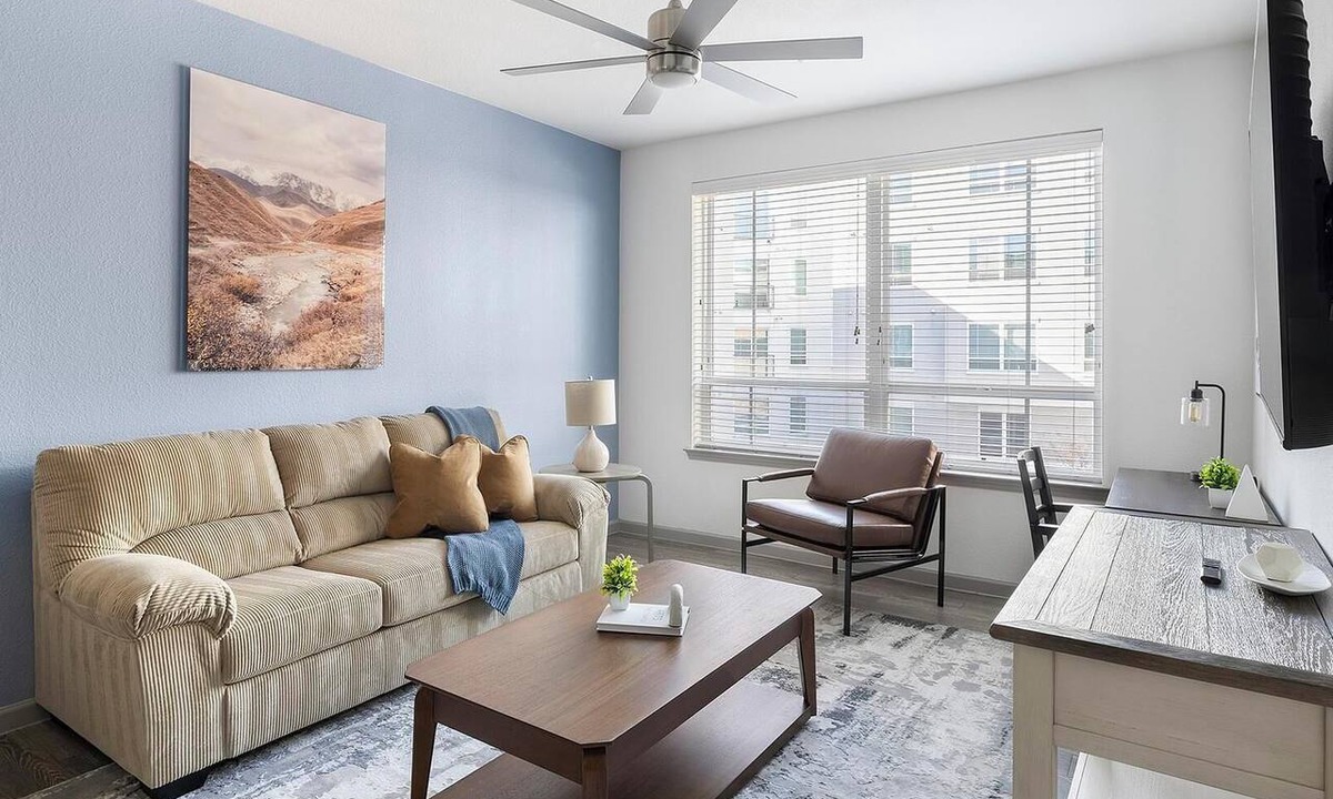 Central Arlington Apartment | Landing | Stylish 2BD, Gym, Clubhouse