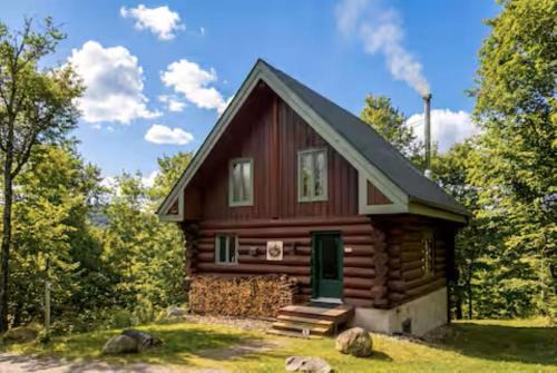 Lac Superieur Village Ski Chalet | Le Bois Dormant - Spa, Fireplace, Pool, Lake, Tennis