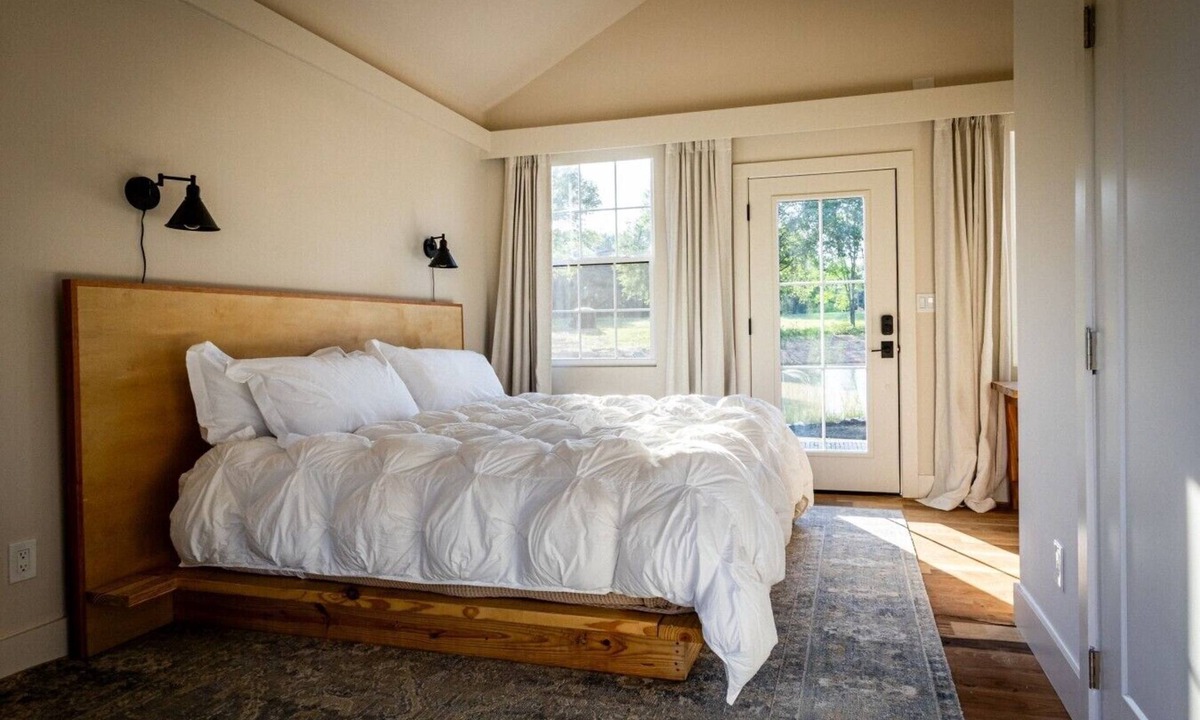 Jewett Cabin | Limestone Fields - Cabin - Lakefront - Ofuro Tub