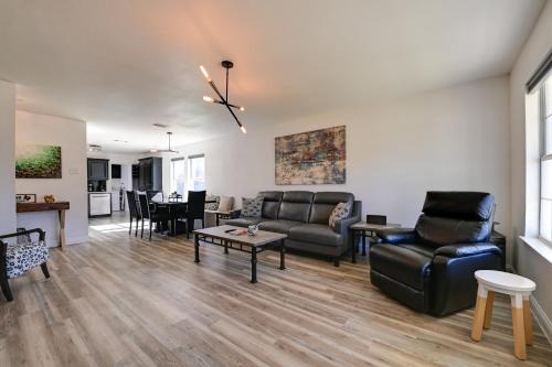 Little Elm House | 'Little Elm Diamond' - Steps to Lewisville Lake!