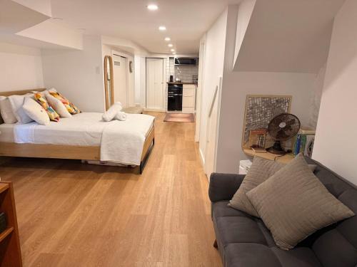 Davenport Apartment | Lower level newly renovated studio apartment in central downtown location