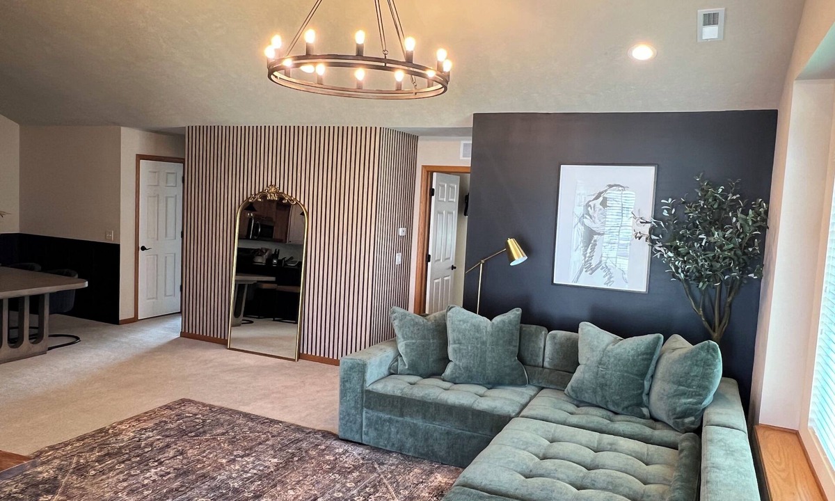 Lincoln House | Luxe+Elegance Sleeps 6 2bedrooms 2bath