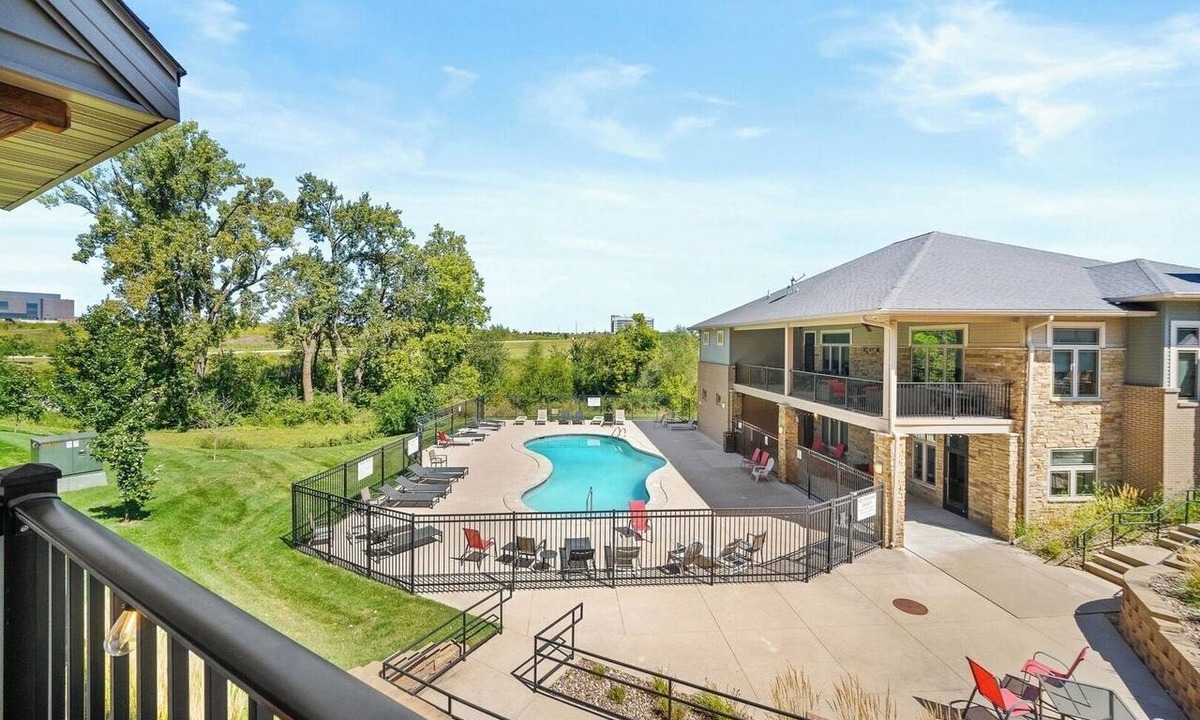 West Des Moines Apartment | Luxe, First Floor Suite with Garage & Balcony