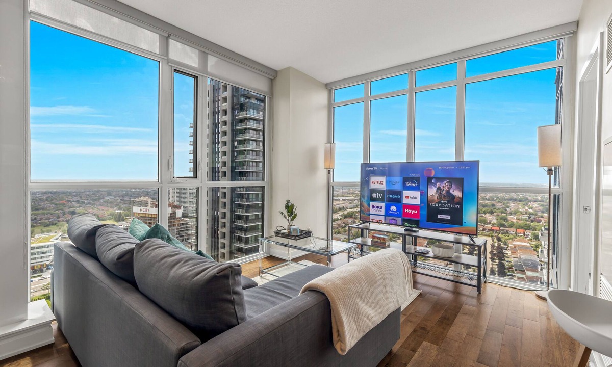 Downtown Mississauga Condo | Luxury 2.5 Bedroom 2 Bathroom 1 Parking Spot Near SQ1 Condo Breathtaking Views!