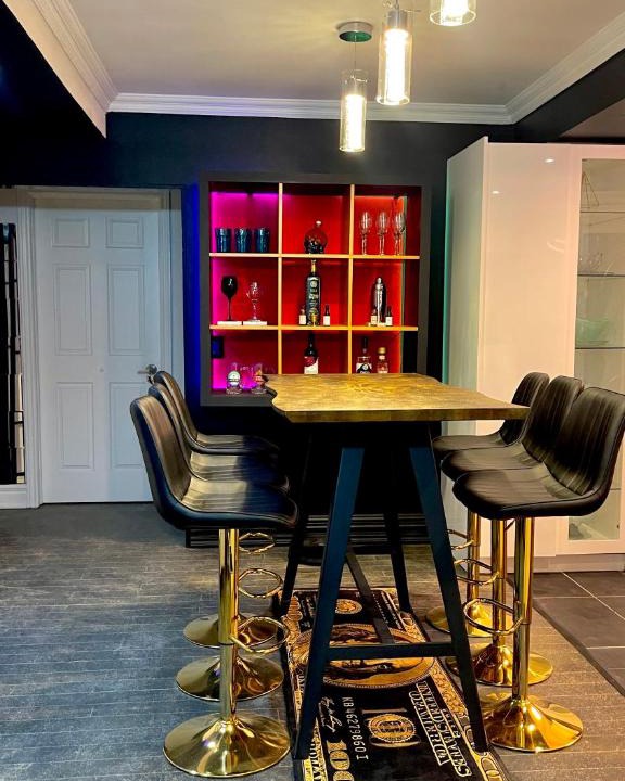 Richmond Hill House | Luxury KIA Room B