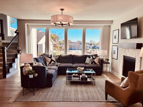 Olathe House | Luxury Modern KC Home Olathe Overland Park