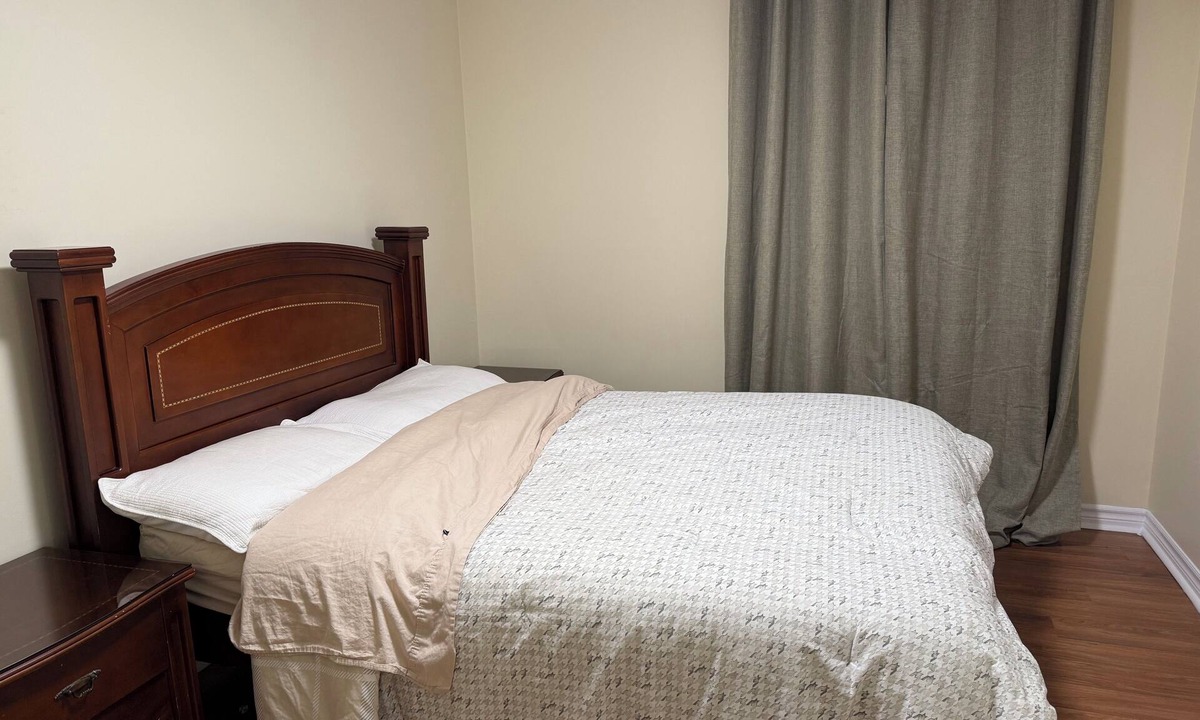 Guelph Apartment | Luxury Walkout Basement Apartment with patio