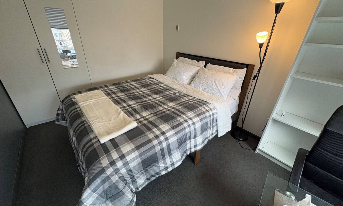 Downtown Winnipeg Apartment | “Main Downtown Stay — Close to Everything!”
