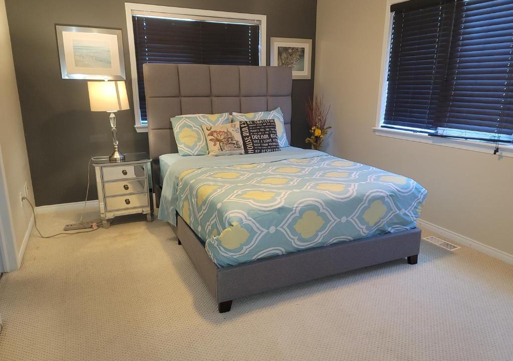 Ottawa Division House | Mannys place