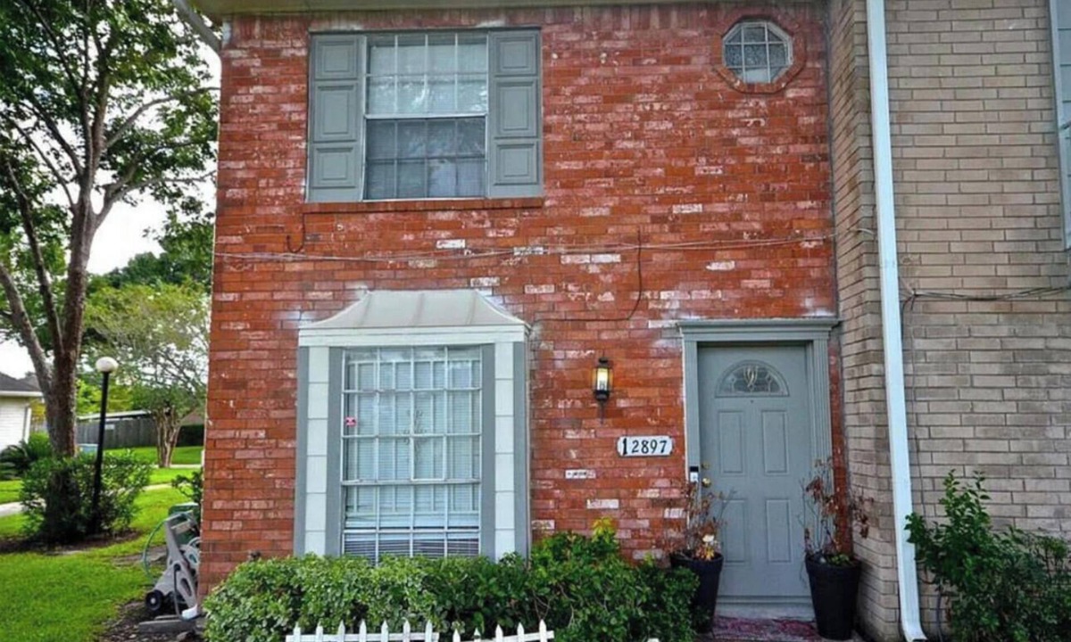 Clodine House | Marilyn Monroe themed cozy Townhome