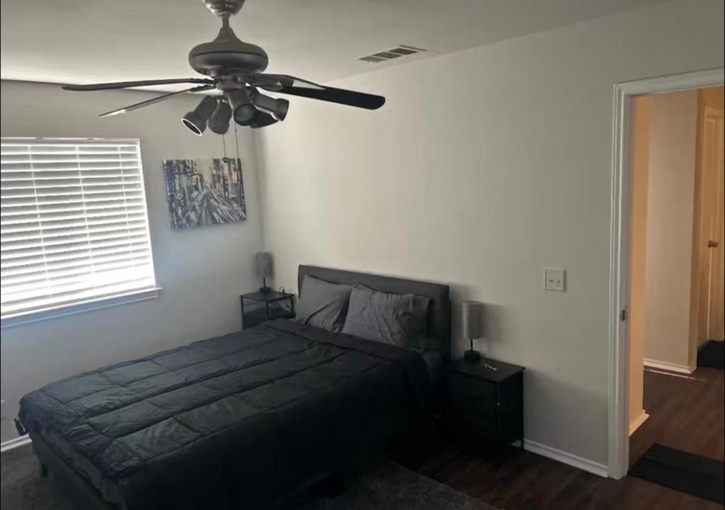 Stoney Ridge House | Master Bedroom with private bath near COTA and Tesla