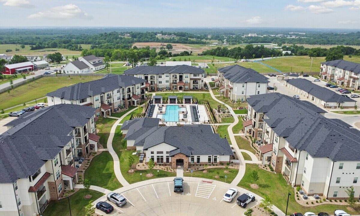 Owasso Apartment | Modern 1 Bed Apartment Complex - Owasso, OK
