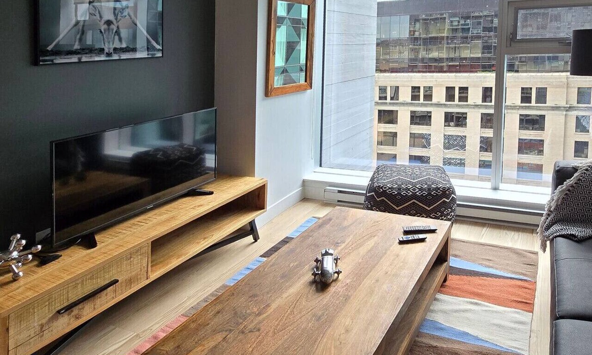 International District Apartment | Modern 1BR Apt with Stunning Views and Pool Access