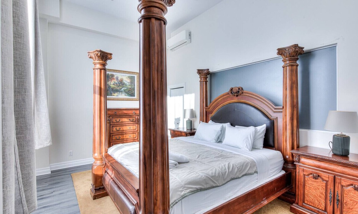 Gay Village Apartment | Modern 2BR in Le Village | Sleeps 6