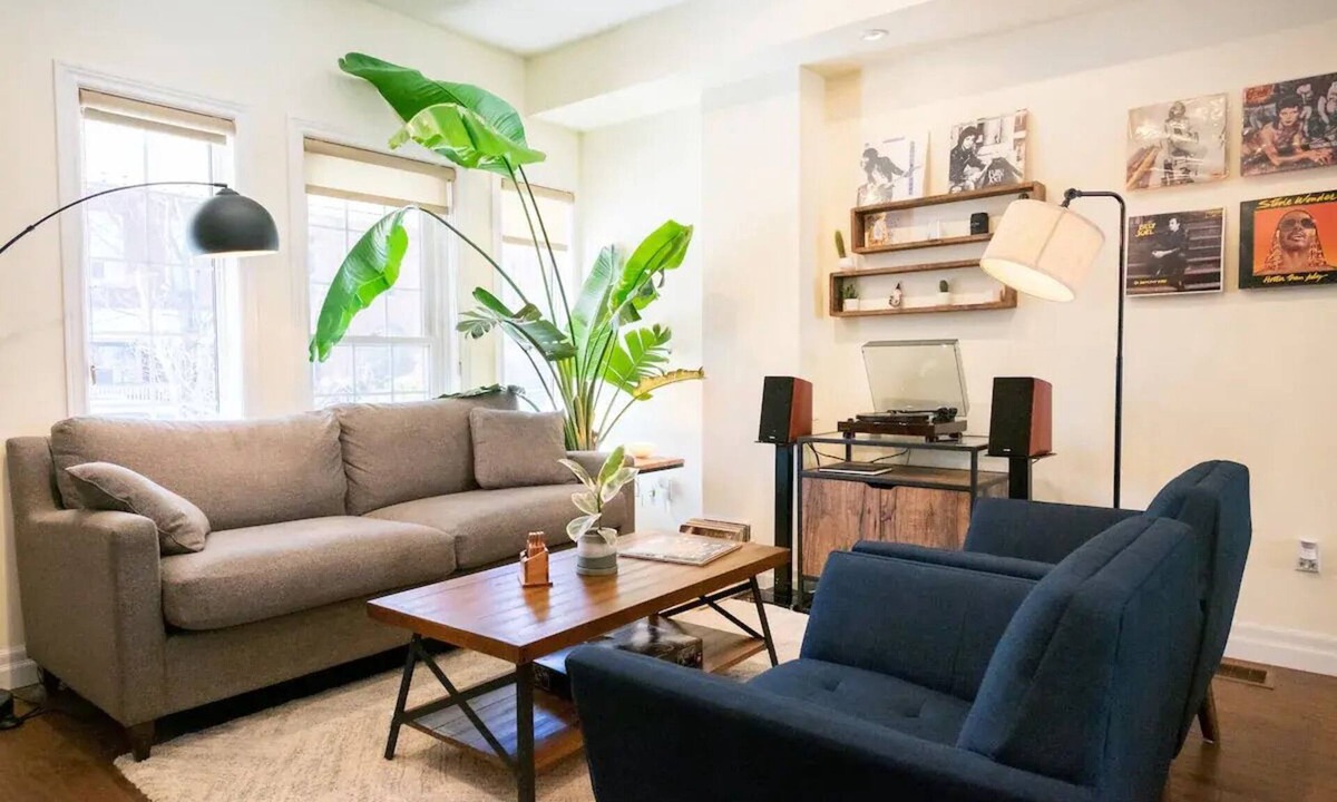 Leslieville House | Modern 4BR Toronto Home | Record Player, Offices