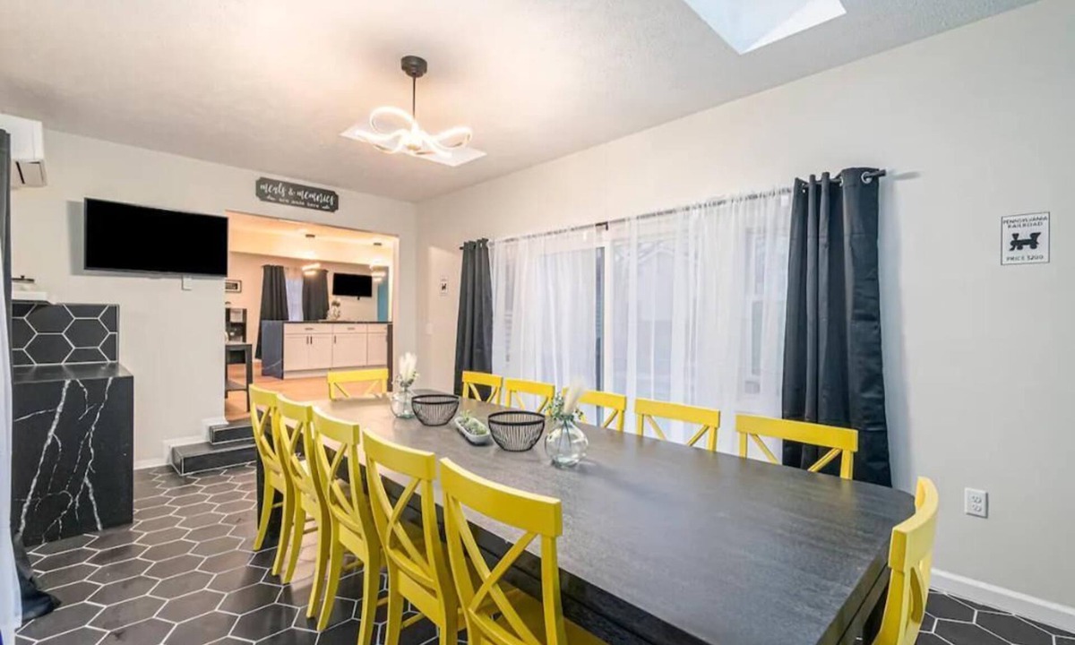 West Omaha House | Modern 6BR Millard, 3 King Suites, Workspace, W/D, Pet-Friendly, 940 Mbps