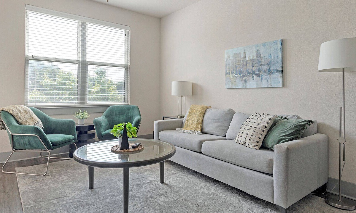Lake Highlands Apartment | Modern Apartment in Prime Location (ID1384X902)