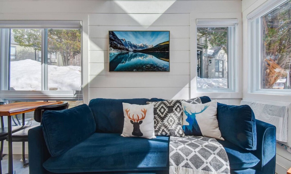Mont-Tremblant Ski Chalet | Modern Cottage in the Tremblant Ski Village