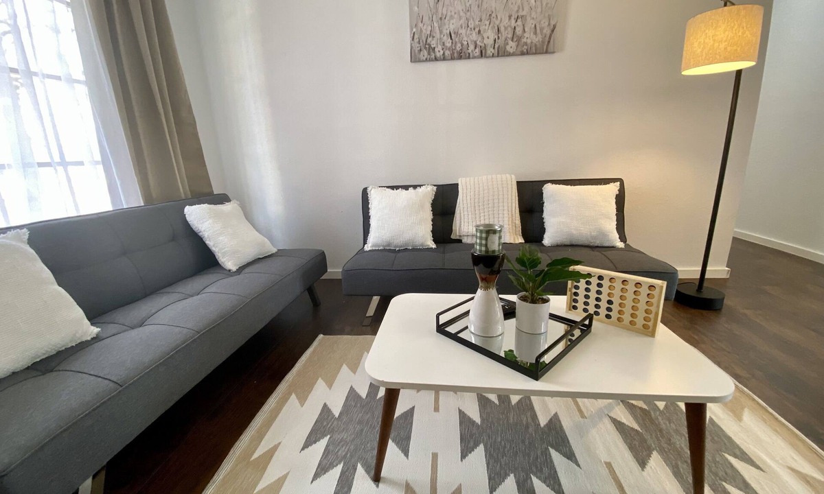 West Arlington House | Modern/Cozy Residential Home- Near Arlington Entertainment
