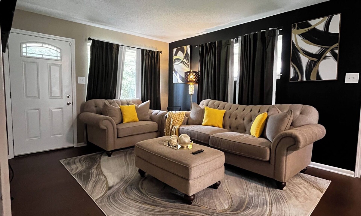 Little Rock House | Modern Hill Top 3BR Walkable to UALR