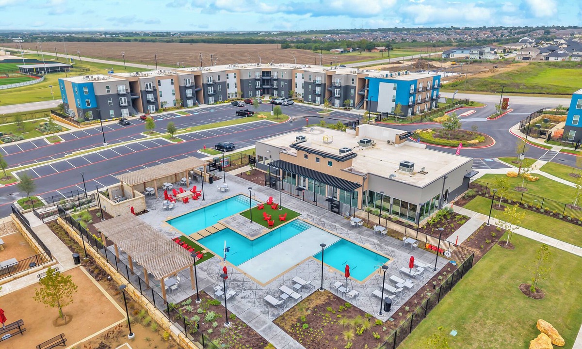 Jarrell Apartment | Modern Jarrell Retreat, Near Austin, Pool+Parking